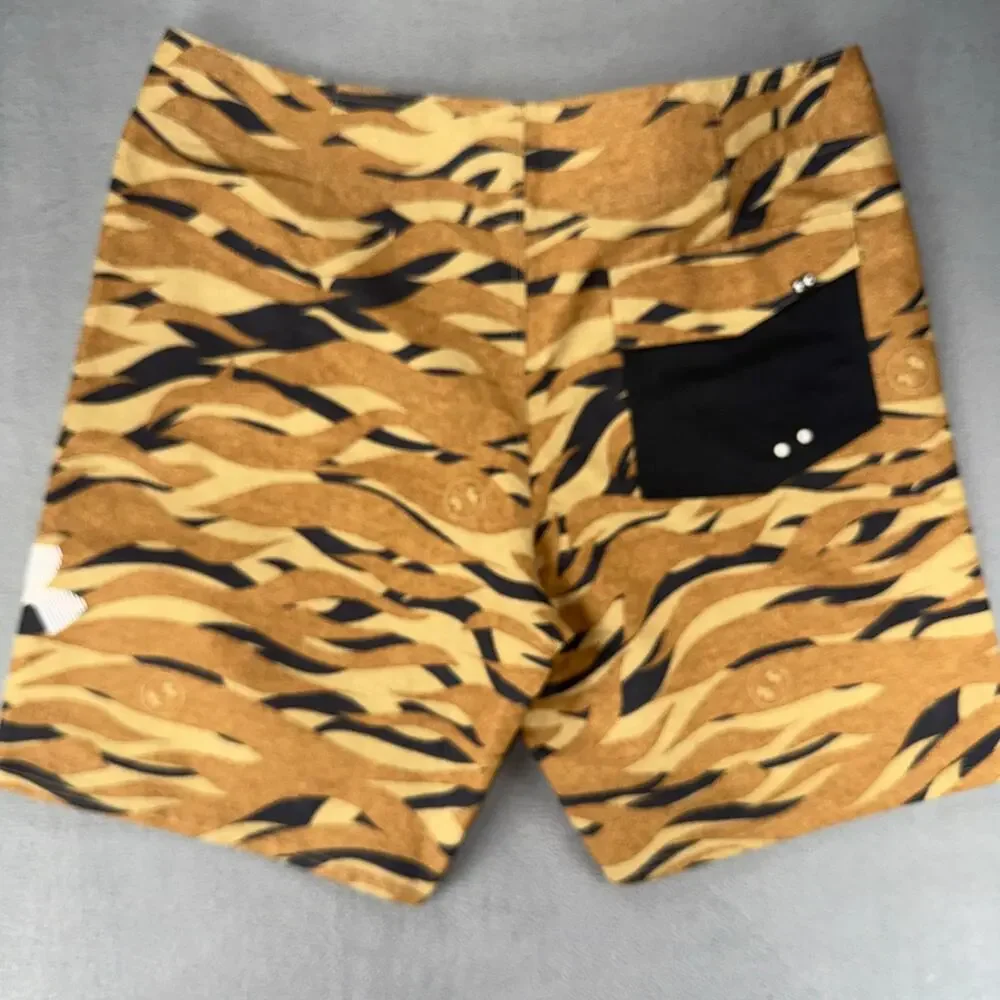 Under Armour Shorts Mens‎ 40 Swim Trunks Board Camouflage Heat Gear 10 Inch Pool